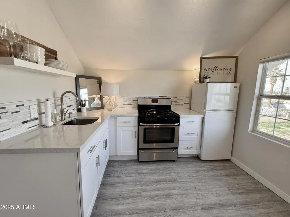 Real Estate Picture 29