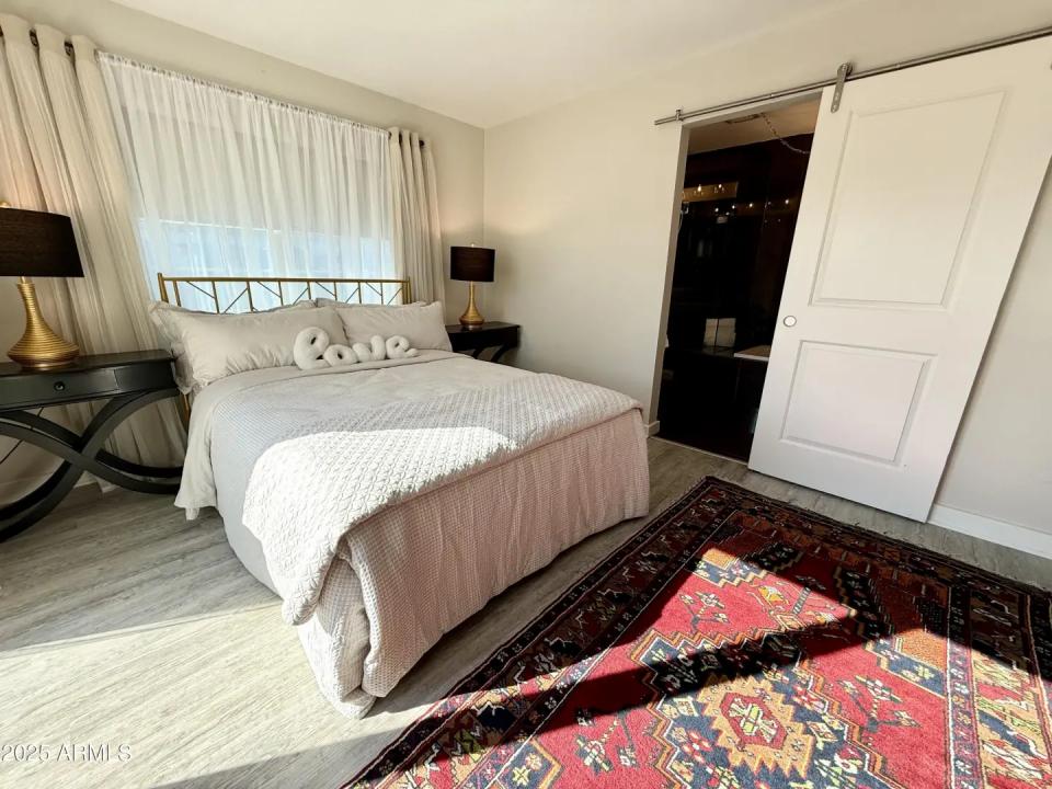 Real Estate Picture 22