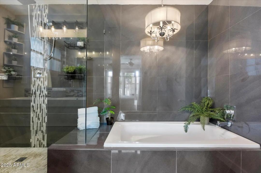 Real Estate Picture 22