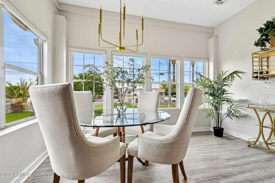 Real Estate Picture 15