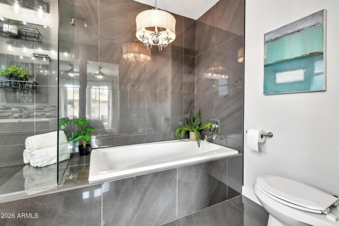 Real Estate Picture 55