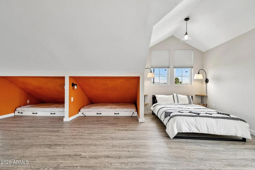 Real Estate Picture 45