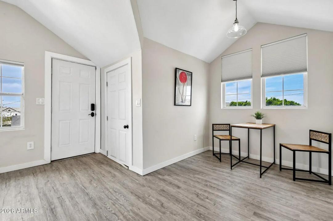 Real Estate Picture 38