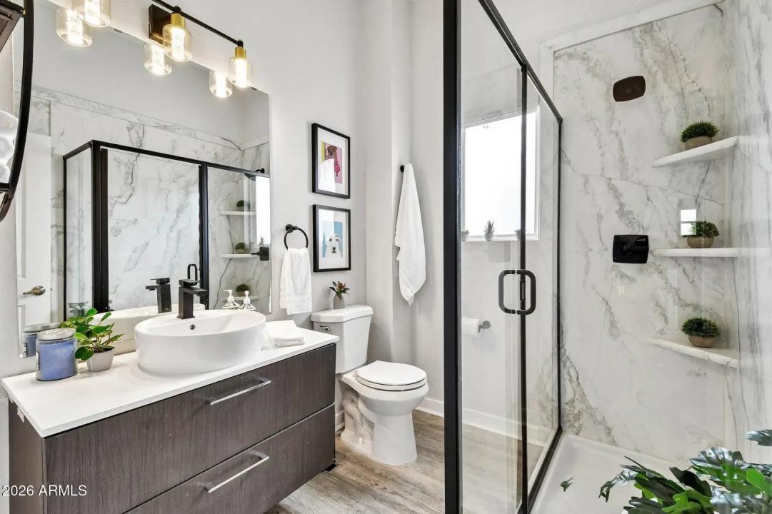 Real Estate Picture 27