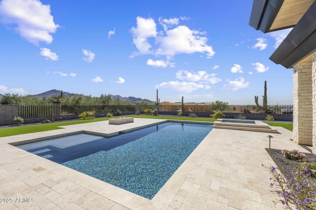 Real Estate Picture 35