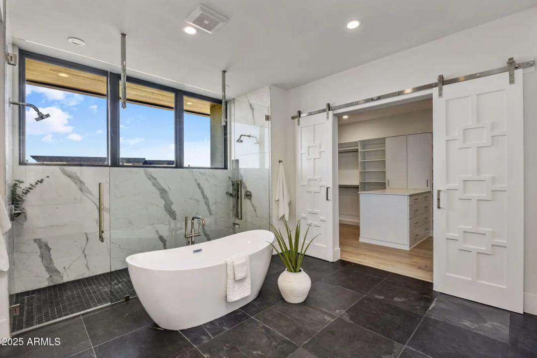 Real Estate Picture 21