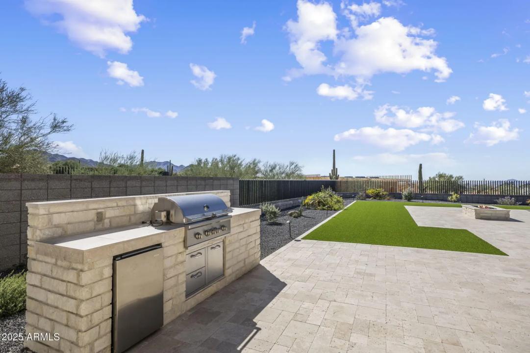 Real Estate Picture 37