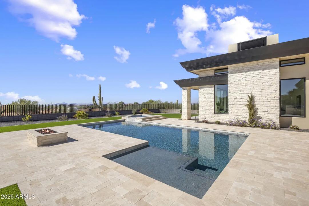 Real Estate Picture 38