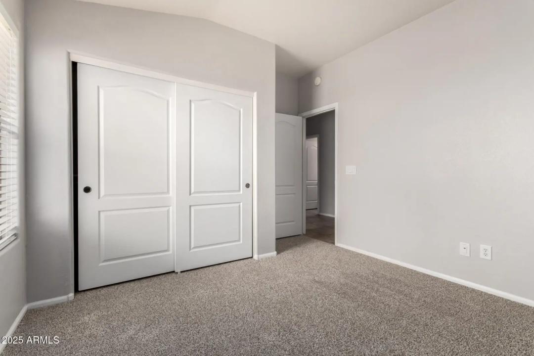 Real Estate Picture 23