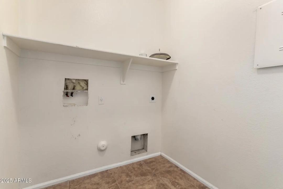 Real Estate Picture 25