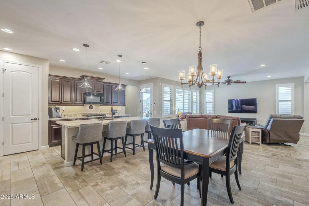 Real Estate Picture 20