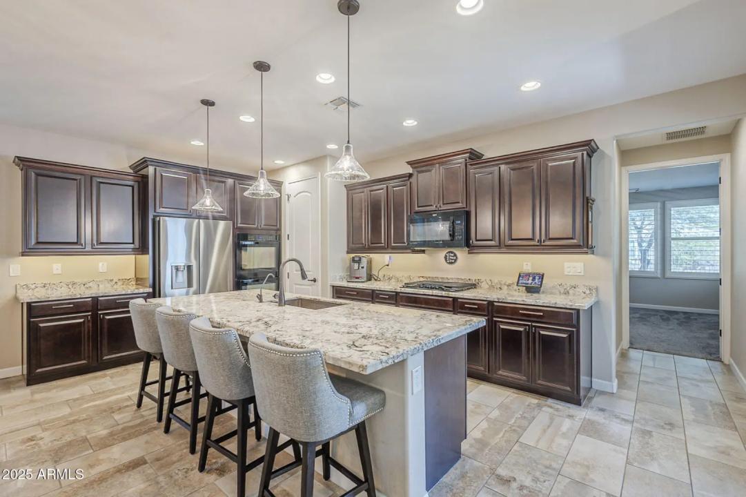 Real Estate Picture 21