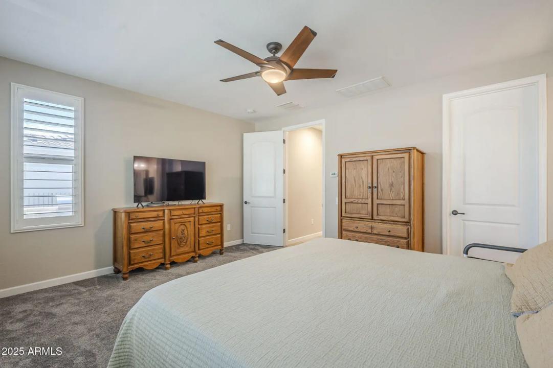 Real Estate Picture 28