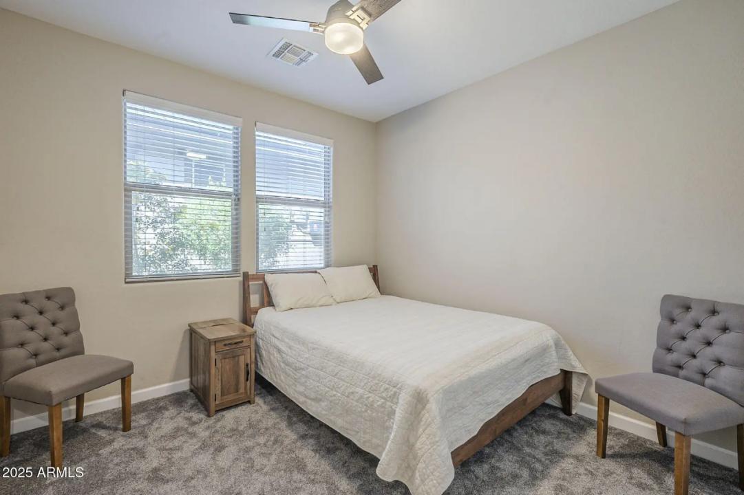 Real Estate Picture 33