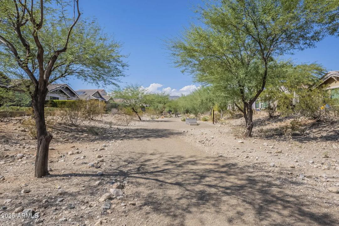 Real Estate Picture 49