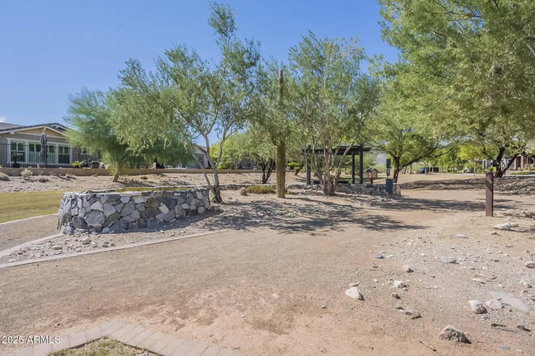 Real Estate Picture 50