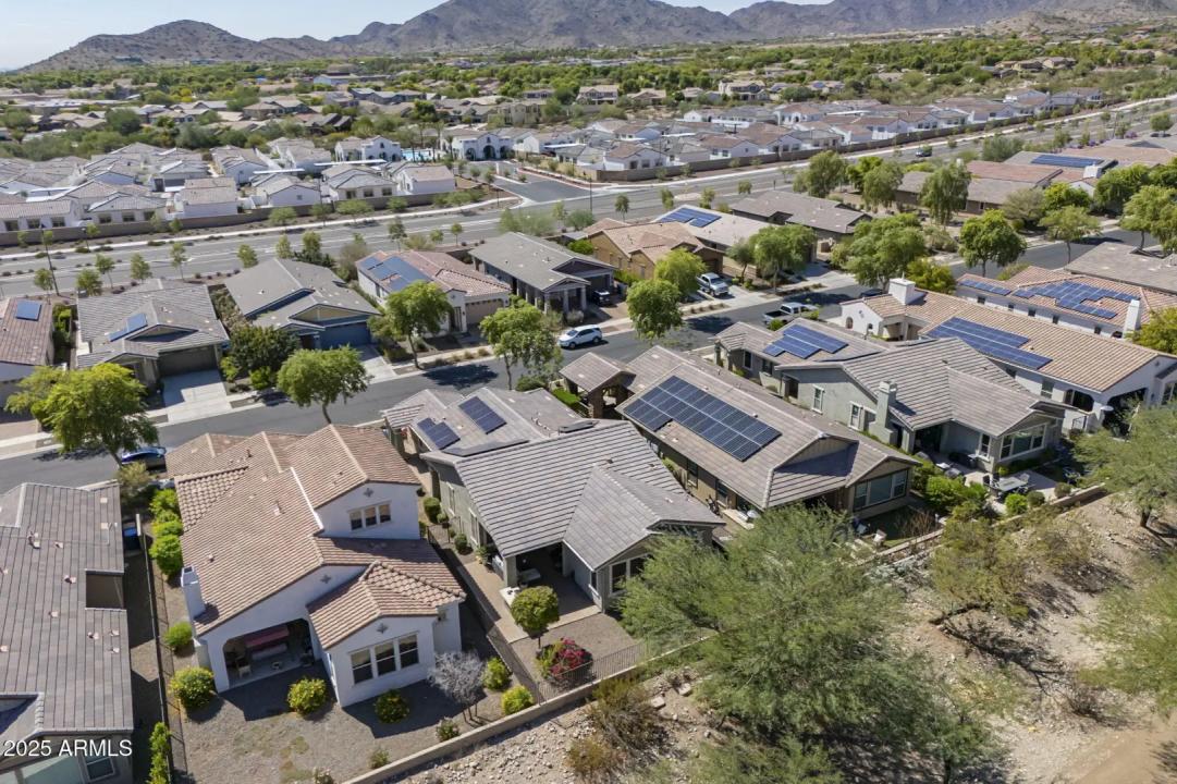 Real Estate Picture 60