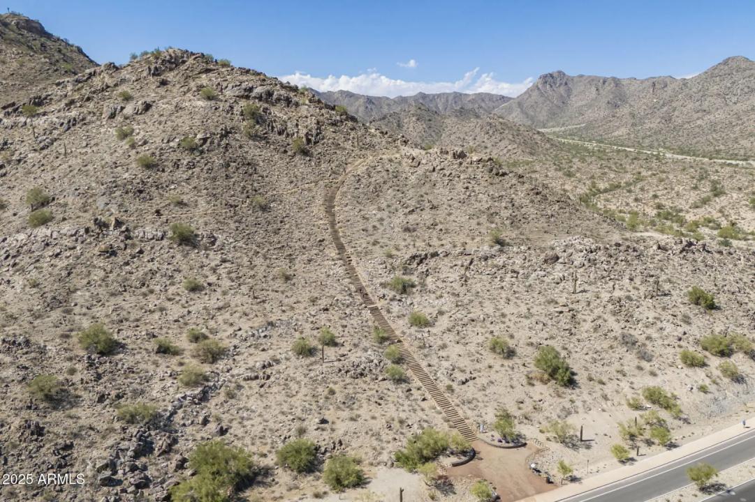 Real Estate Picture 70