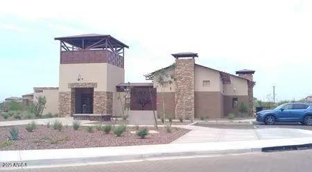 Real Estate Picture 3