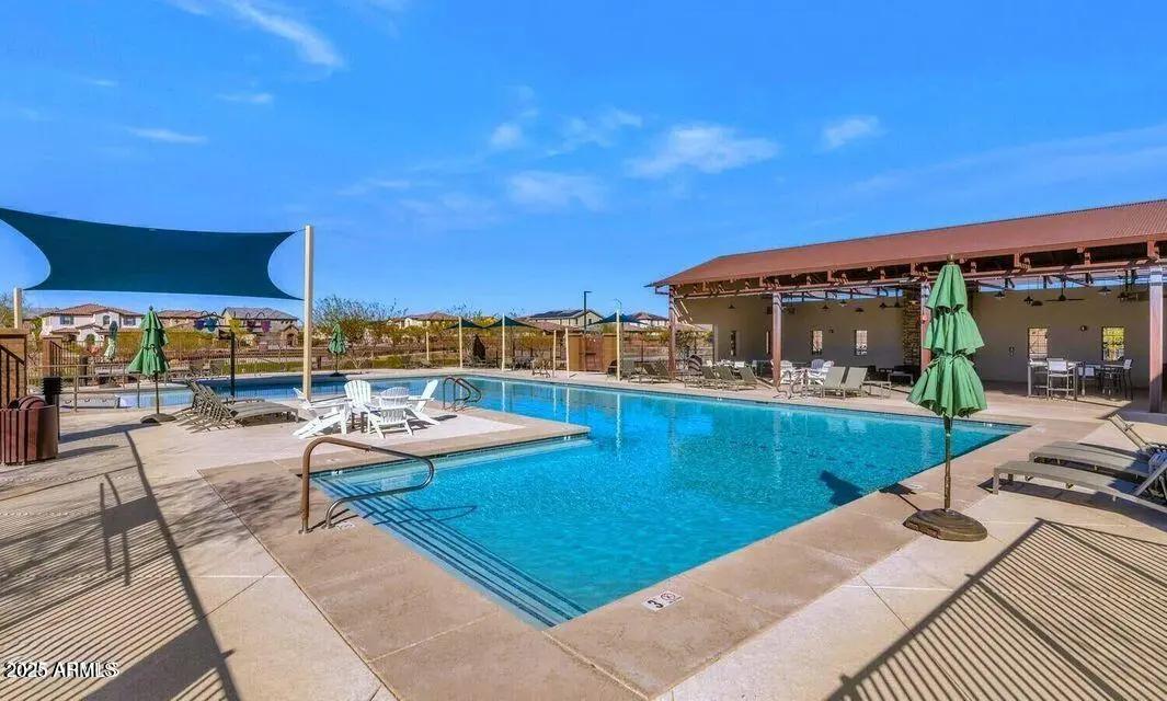 Real Estate Picture 5