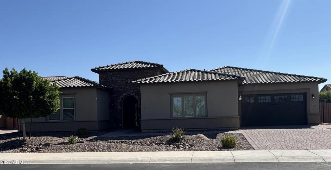 Real Estate Picture 1