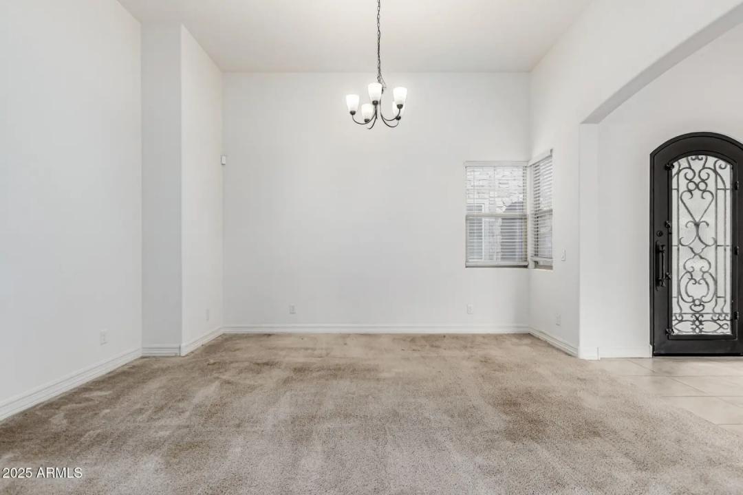 Real Estate Picture 18