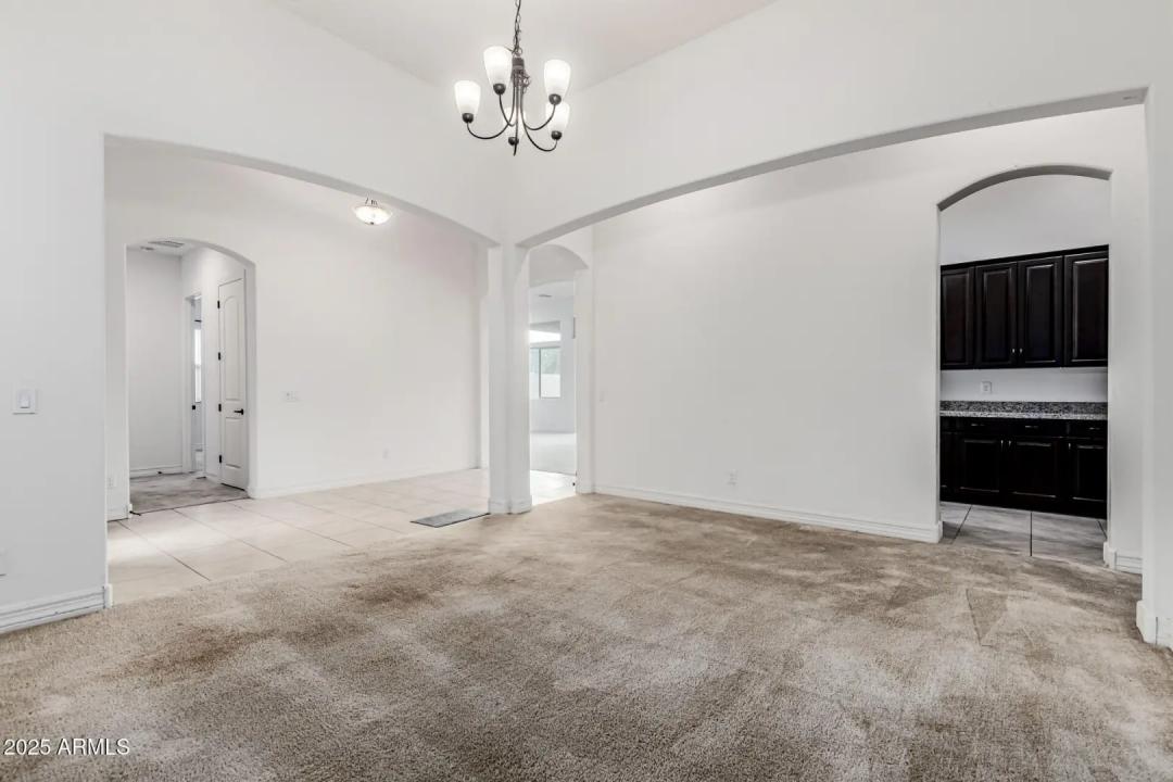 Real Estate Picture 17