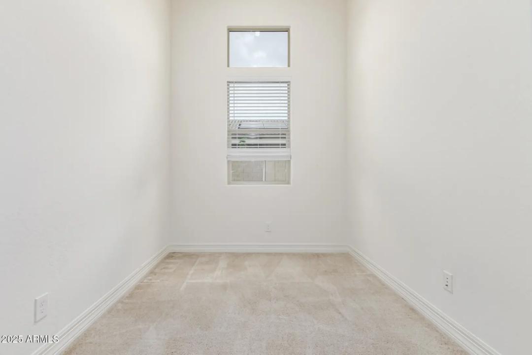 Real Estate Picture 23