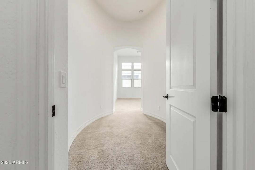 Real Estate Picture 25