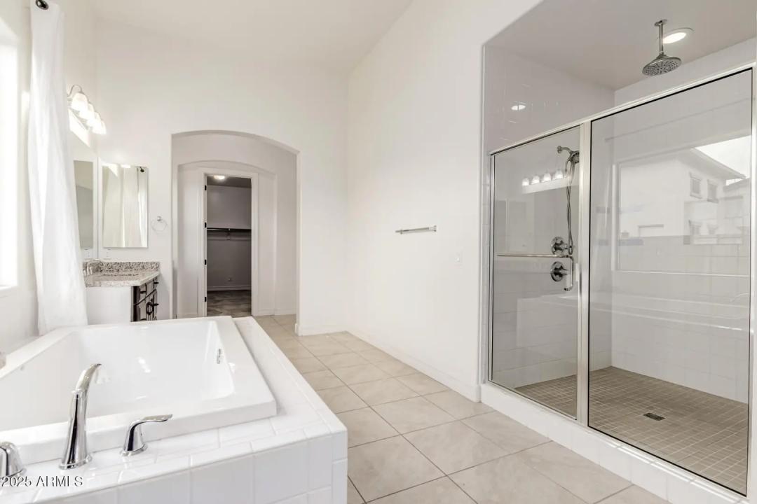 Real Estate Picture 30