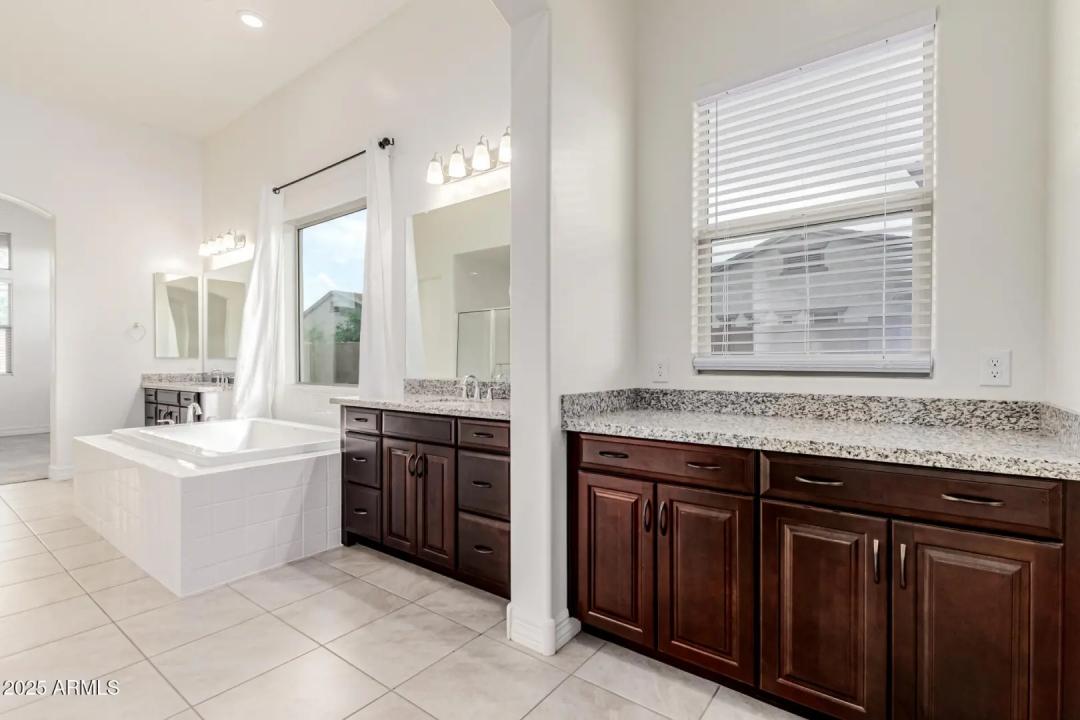 Real Estate Picture 31