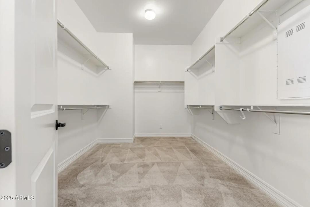 Real Estate Picture 32