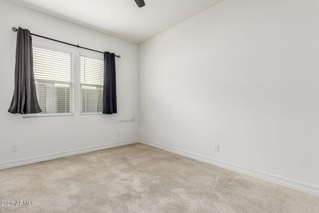 Real Estate Picture 33