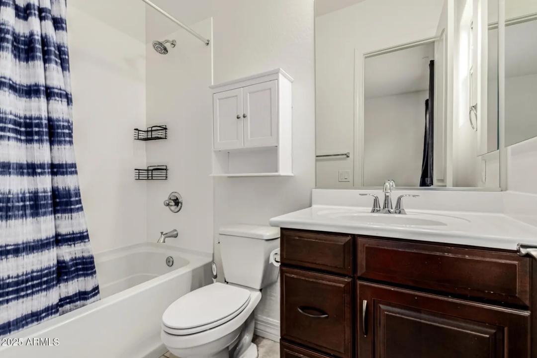 Real Estate Picture 37