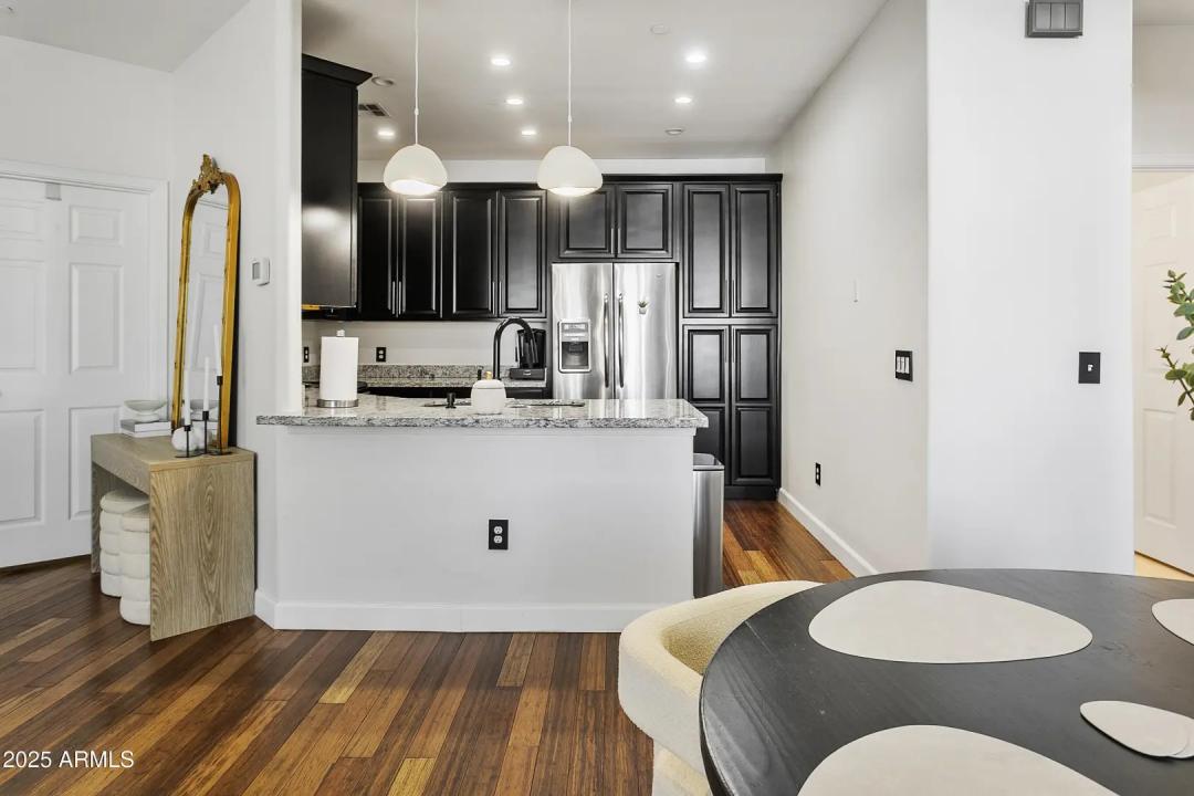 Real Estate Picture 6
