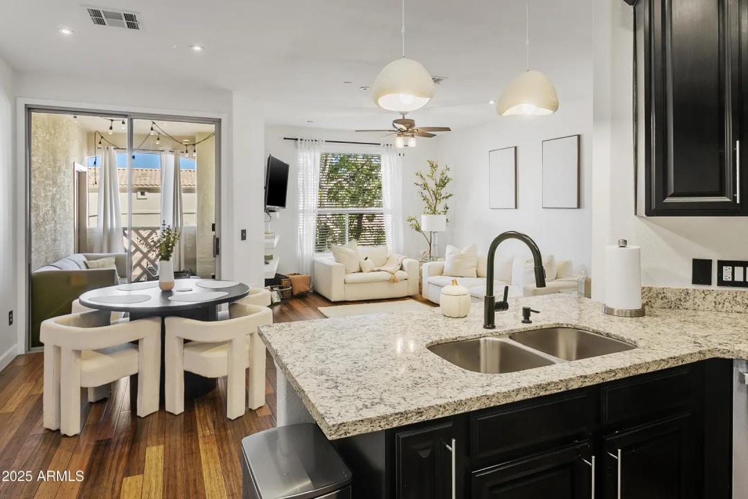 Real Estate Picture 10