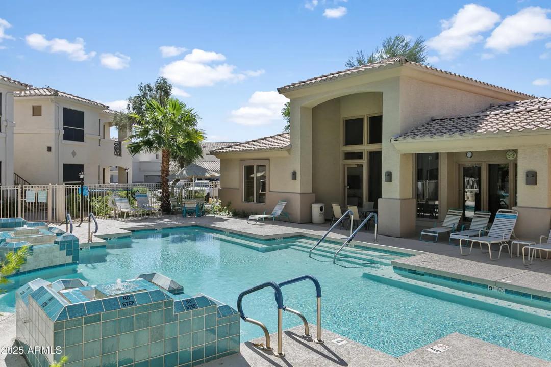 Real Estate Picture 23