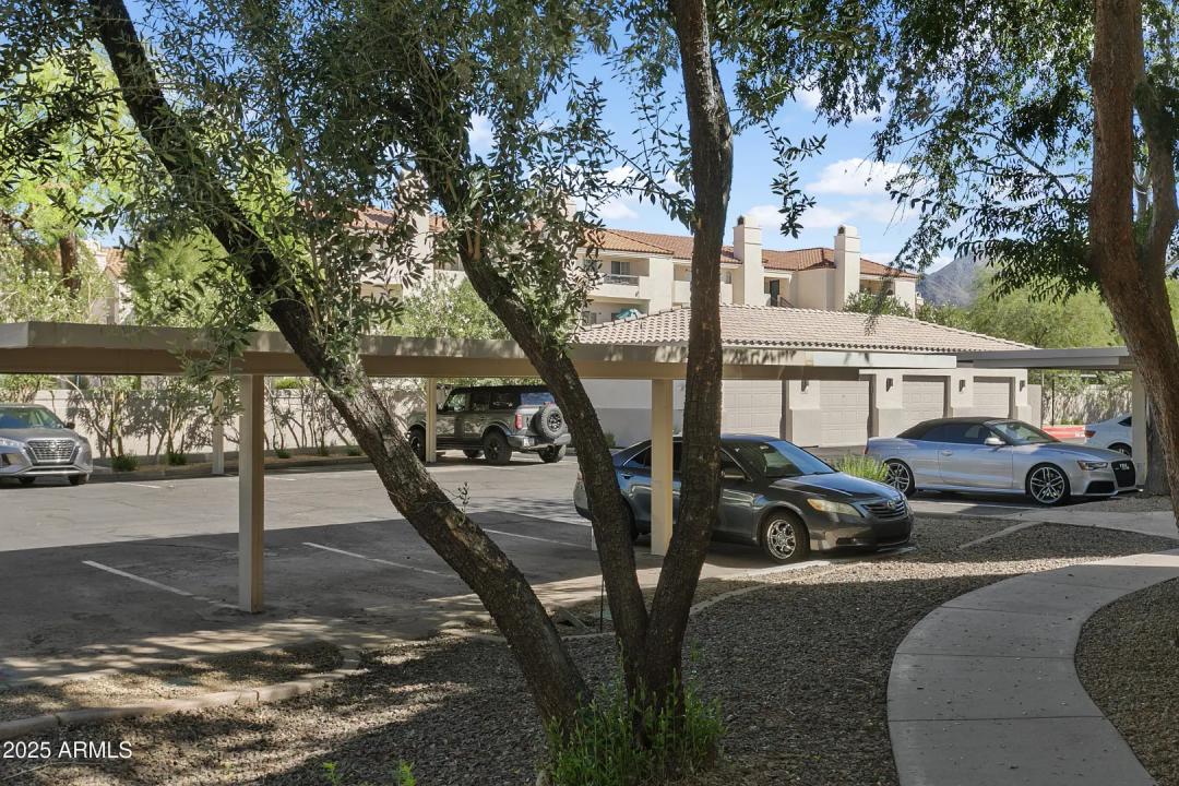 Real Estate Picture 24