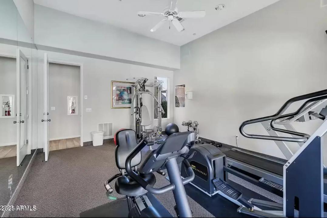 Real Estate Picture 24