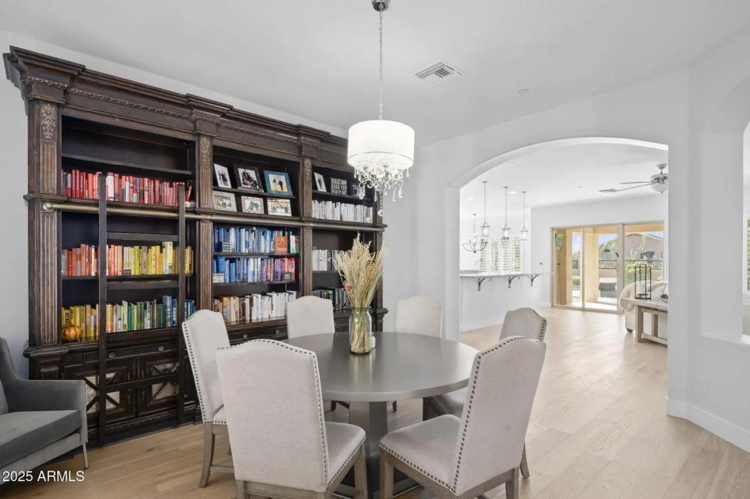 Real Estate Picture 5