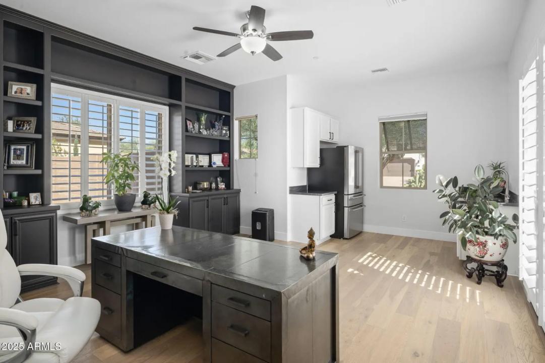 Real Estate Picture 6