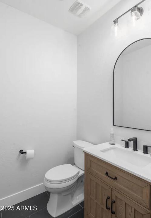 Real Estate Picture 24