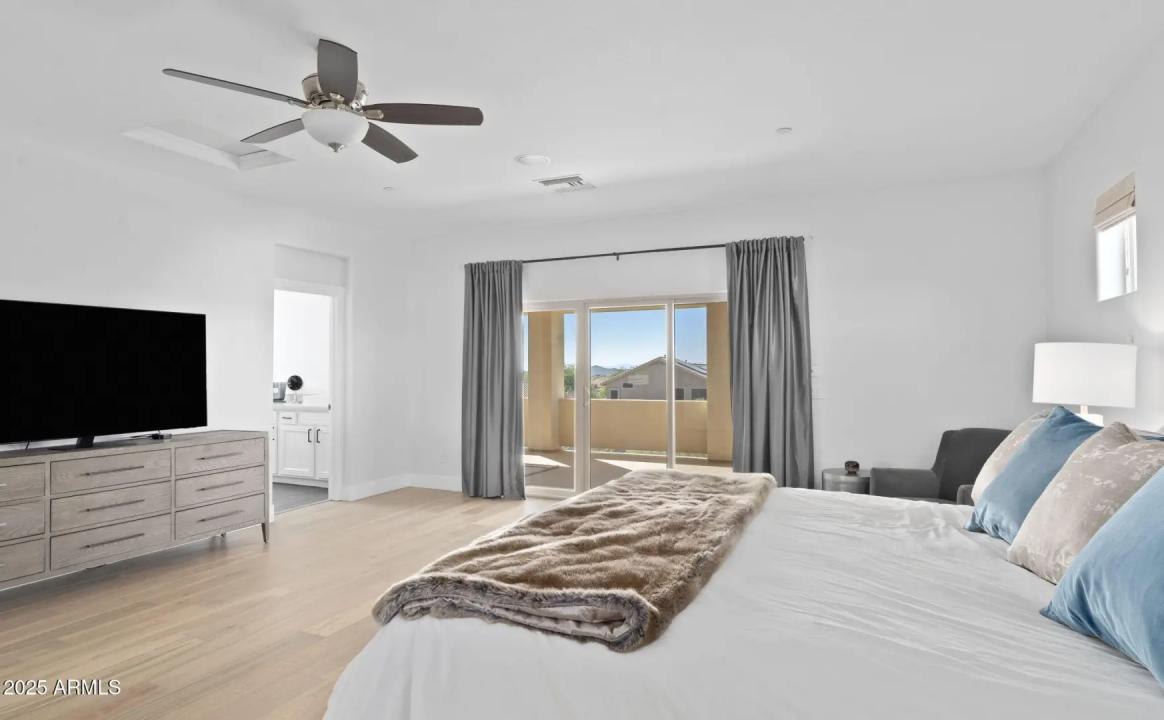 Real Estate Picture 33