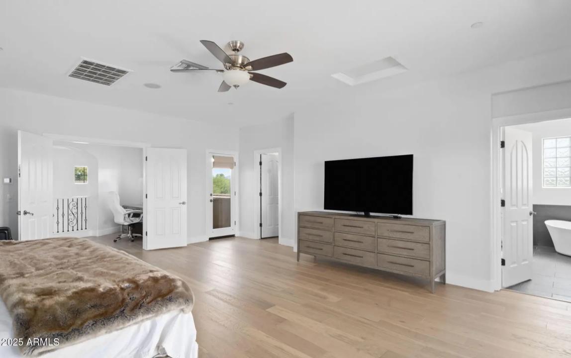 Real Estate Picture 34