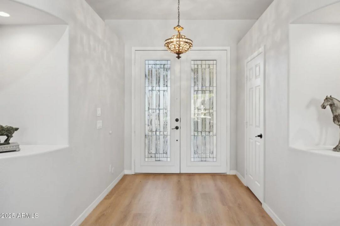 Real Estate Picture 6