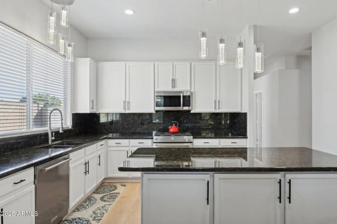 Real Estate Picture 2