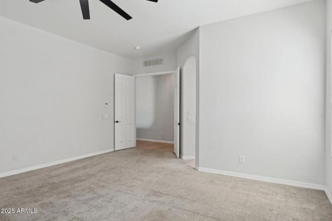 Real Estate Picture 24