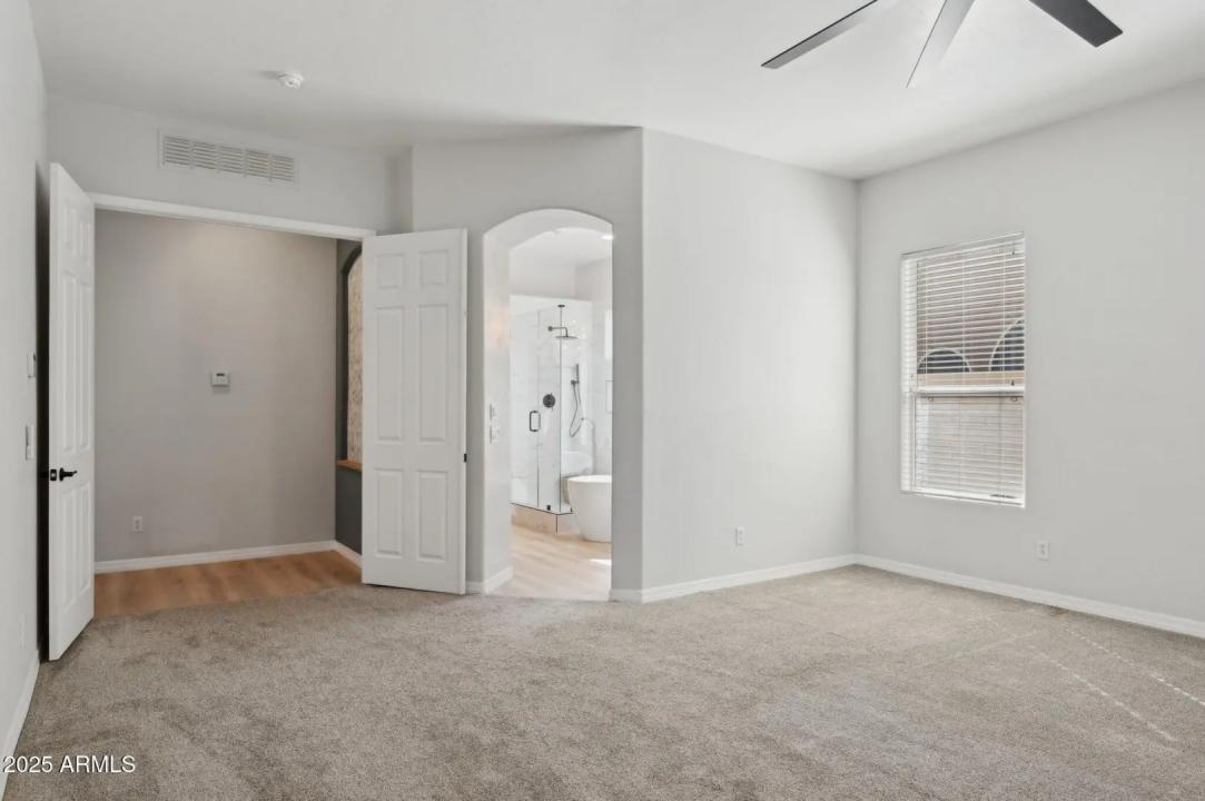 Real Estate Picture 25