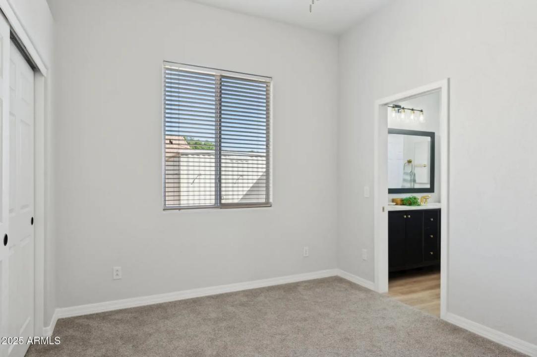 Real Estate Picture 33