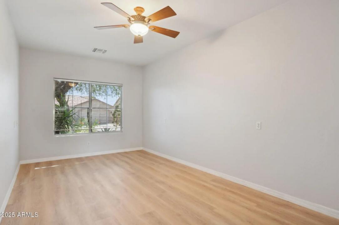 Real Estate Picture 42